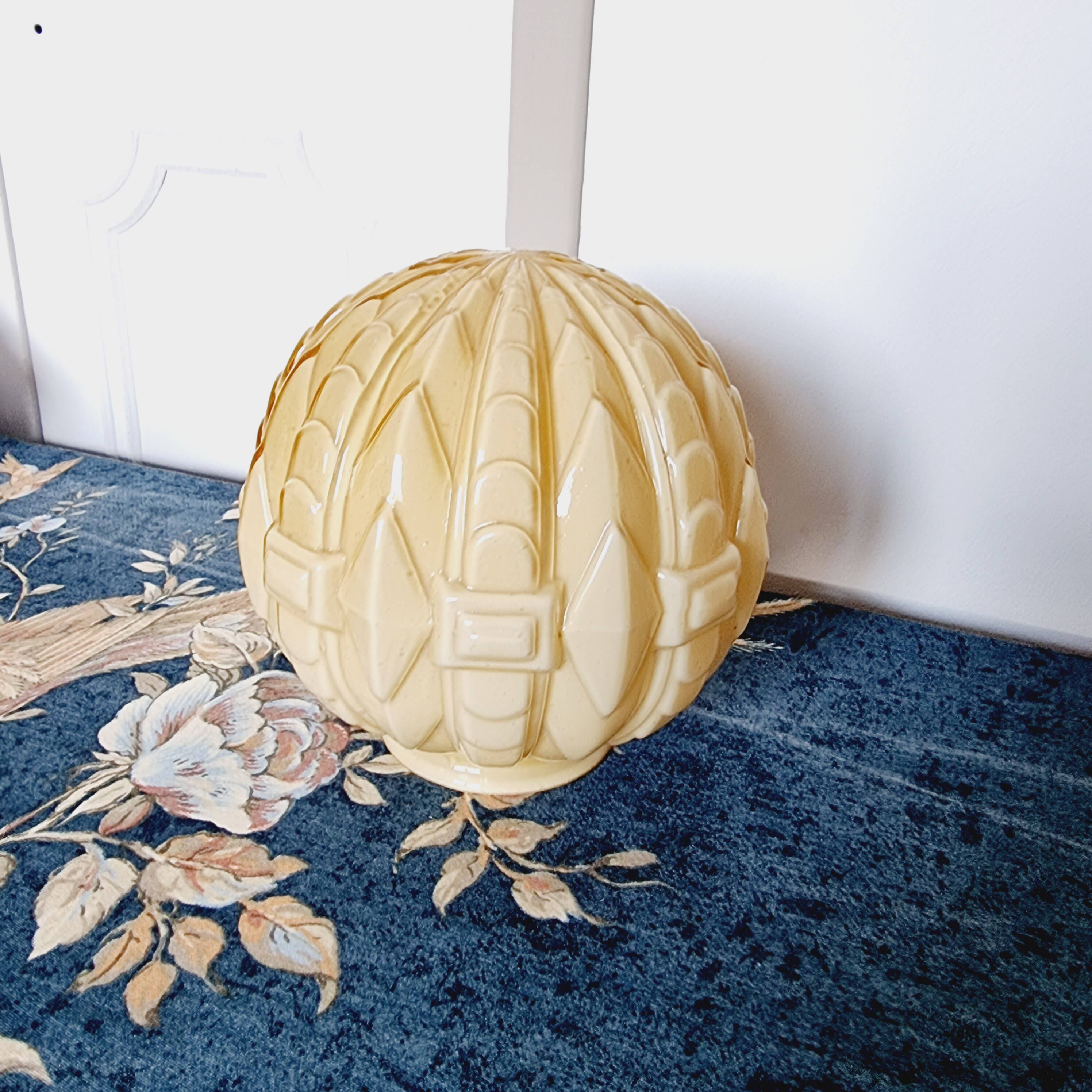 Glass lampshade for authentic Art Deco lamp from the 30s-40s