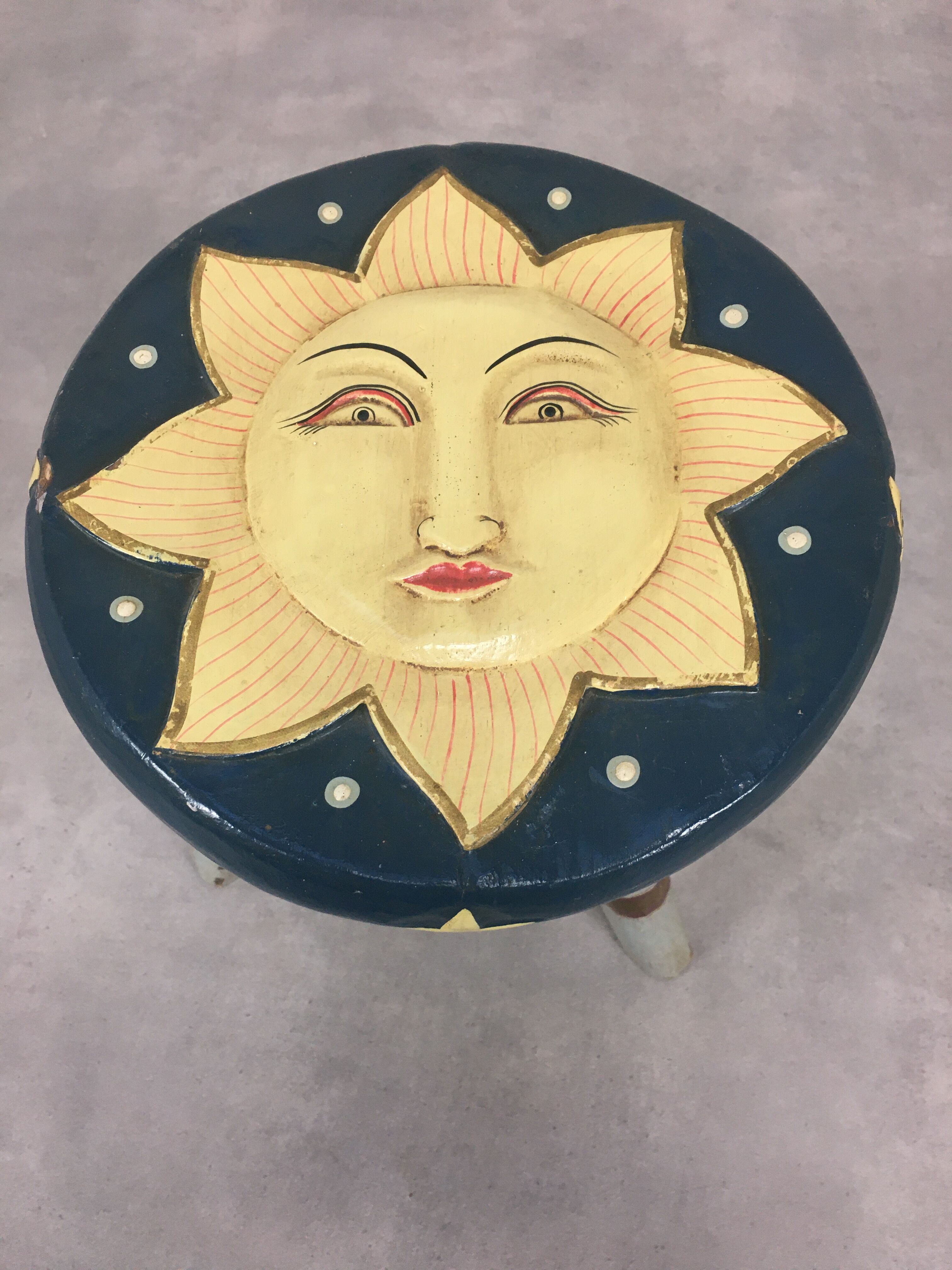 Stool tripod sun child