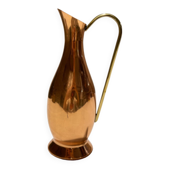 Vase en cuivre