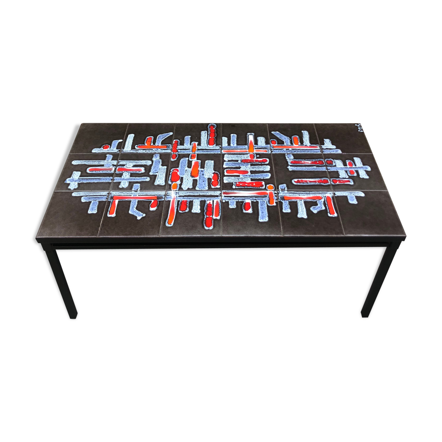 Ceramic coffee table by Adri