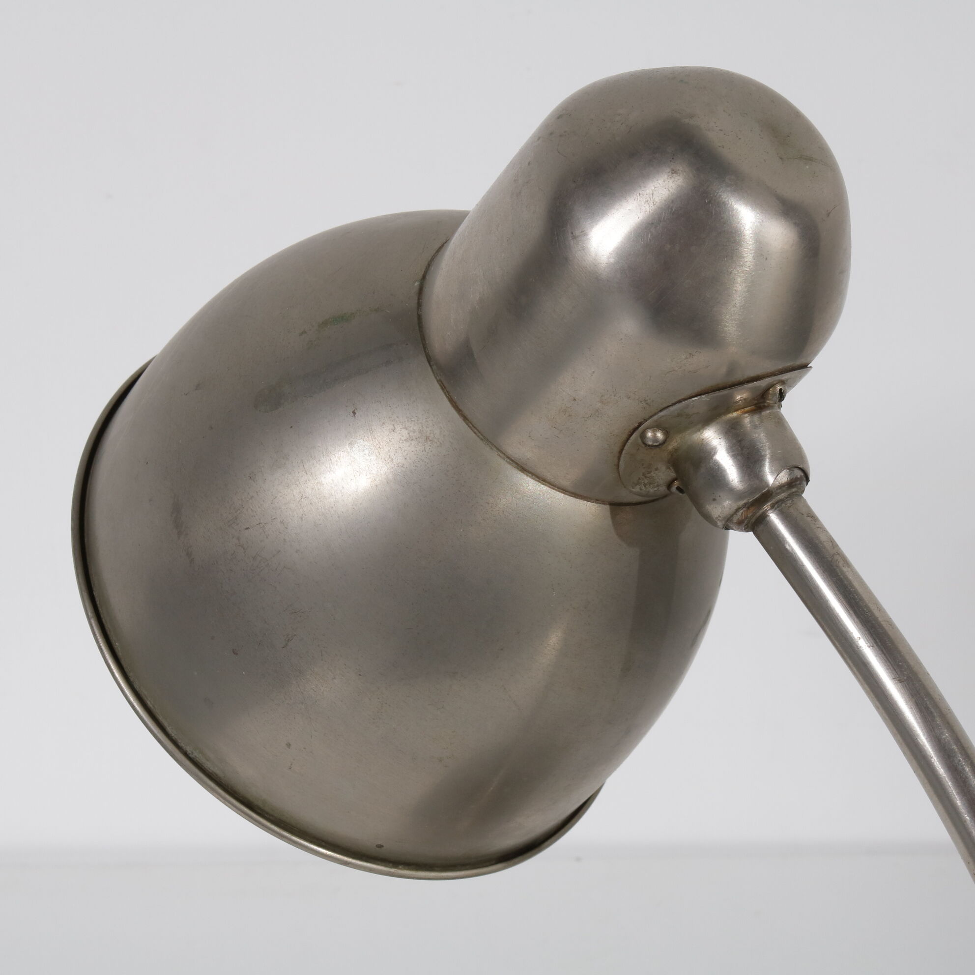 Chrome metal desk lamp  manufactured by Daalderop in the Netherlands 1930