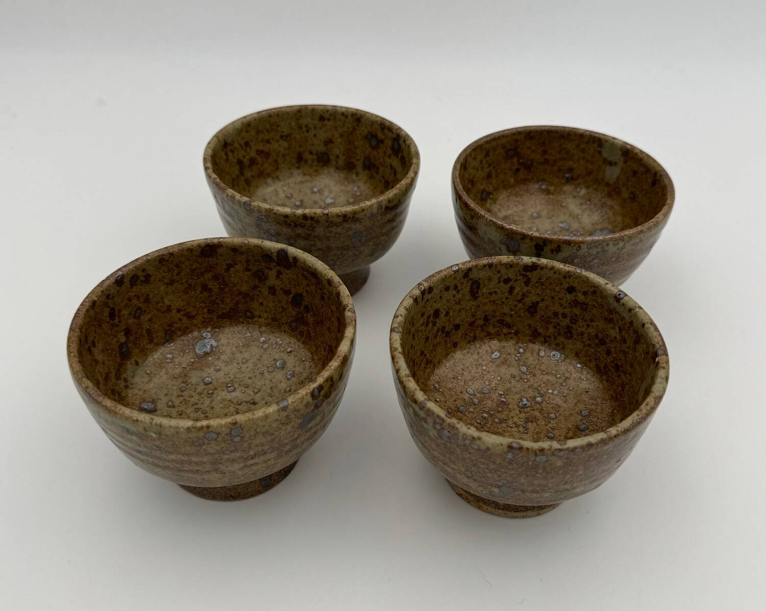 4 tasses vintage gustave tiffoche en grès