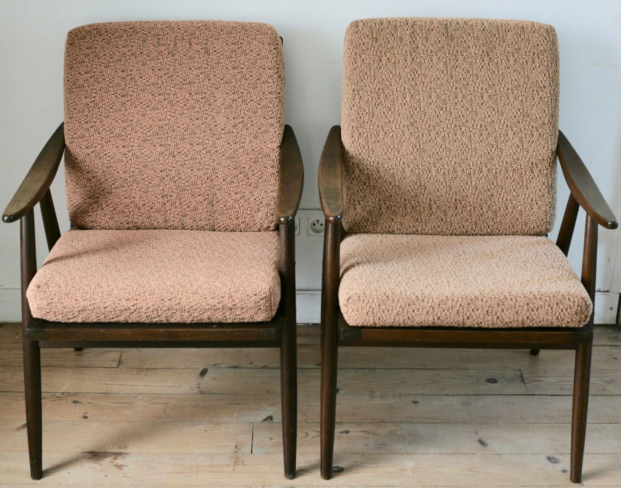 Pair of Boomerang armchairs, Thonet edition, circa 1960