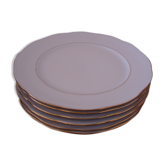 6 assiettes plates en porcelaine blanche "création A. Deshoulières"