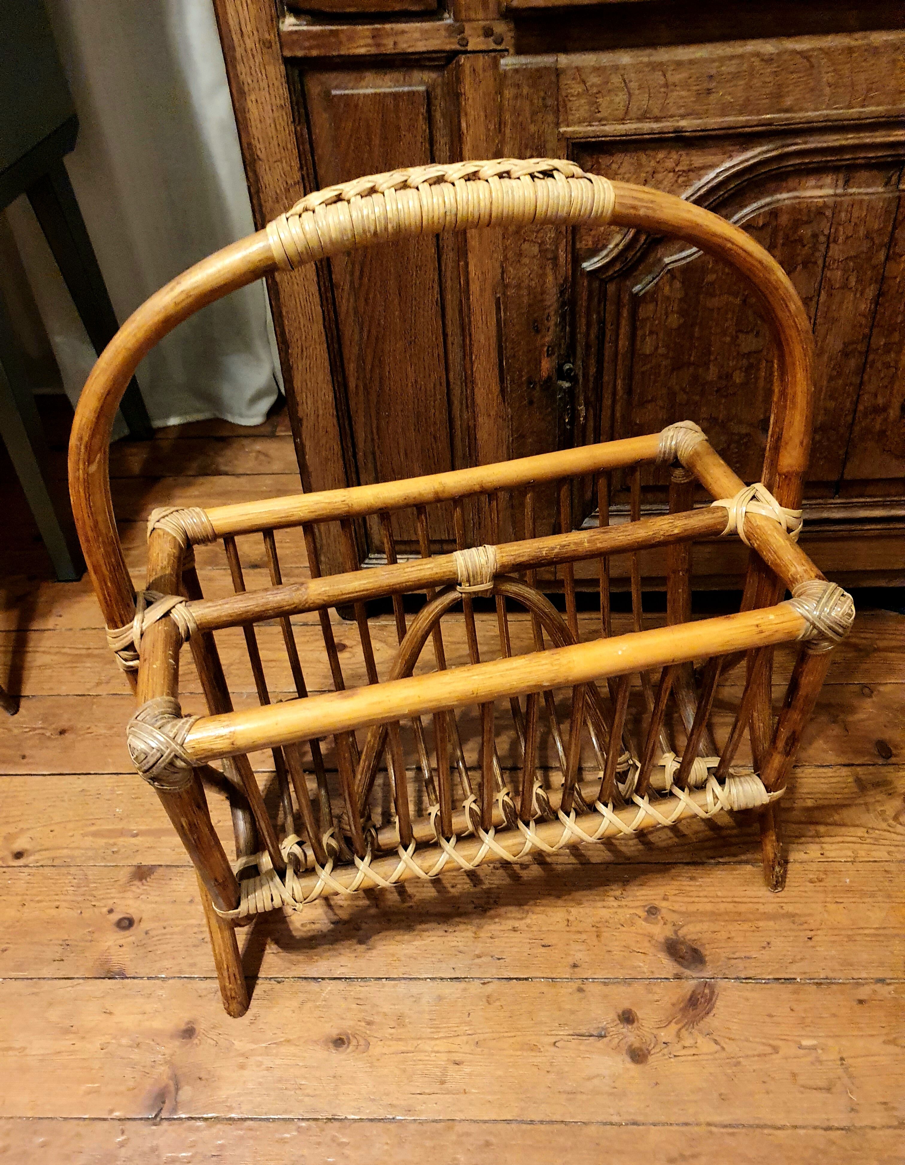 Rattan magazine holder