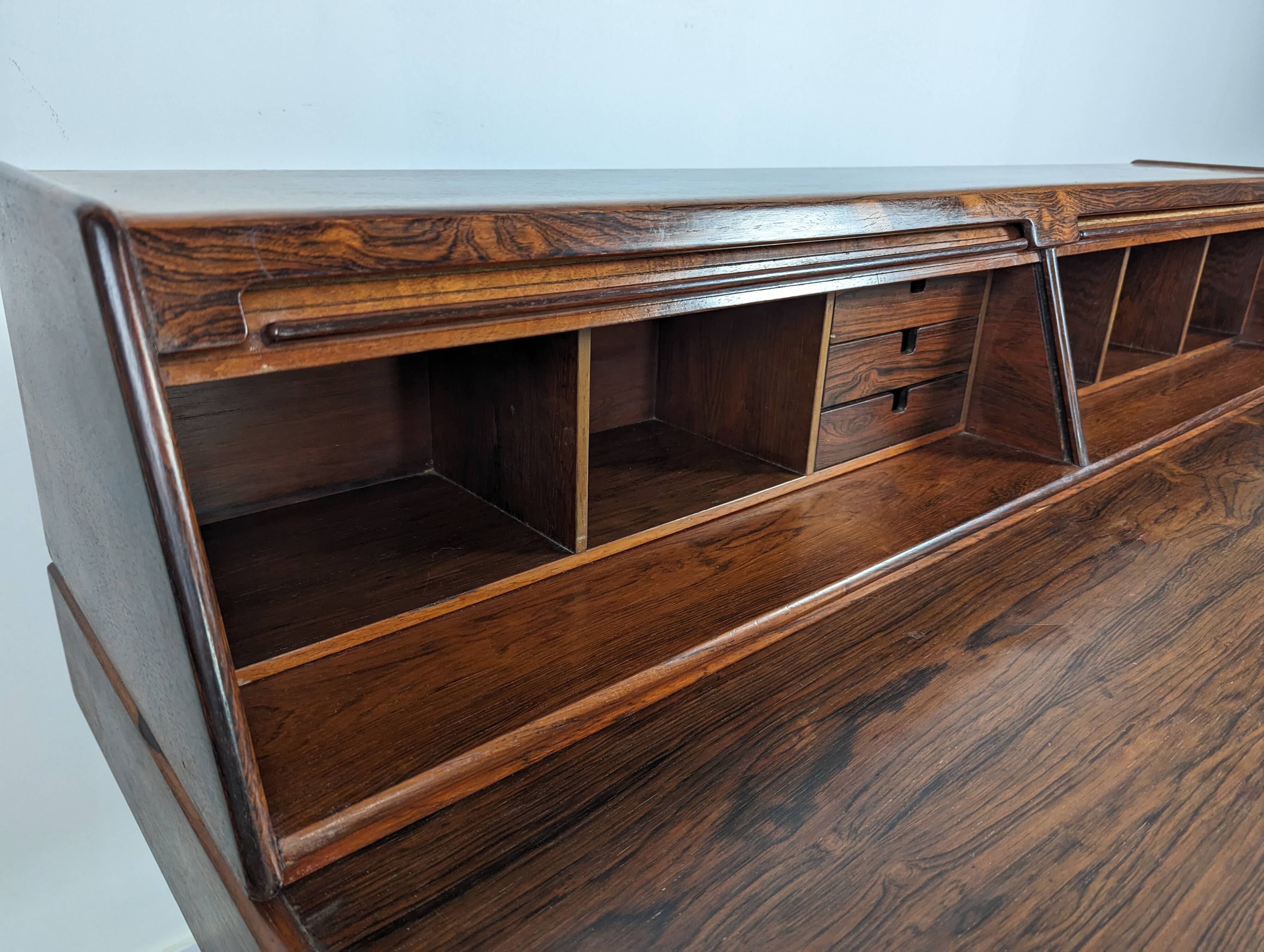 Desk by Gianfranco Frattini, Italy 1950s