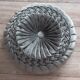 Coussin rond velours vintage gris bleuté