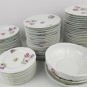 Service of 75 pieces Limoges Unic Paris Former Royal Factory