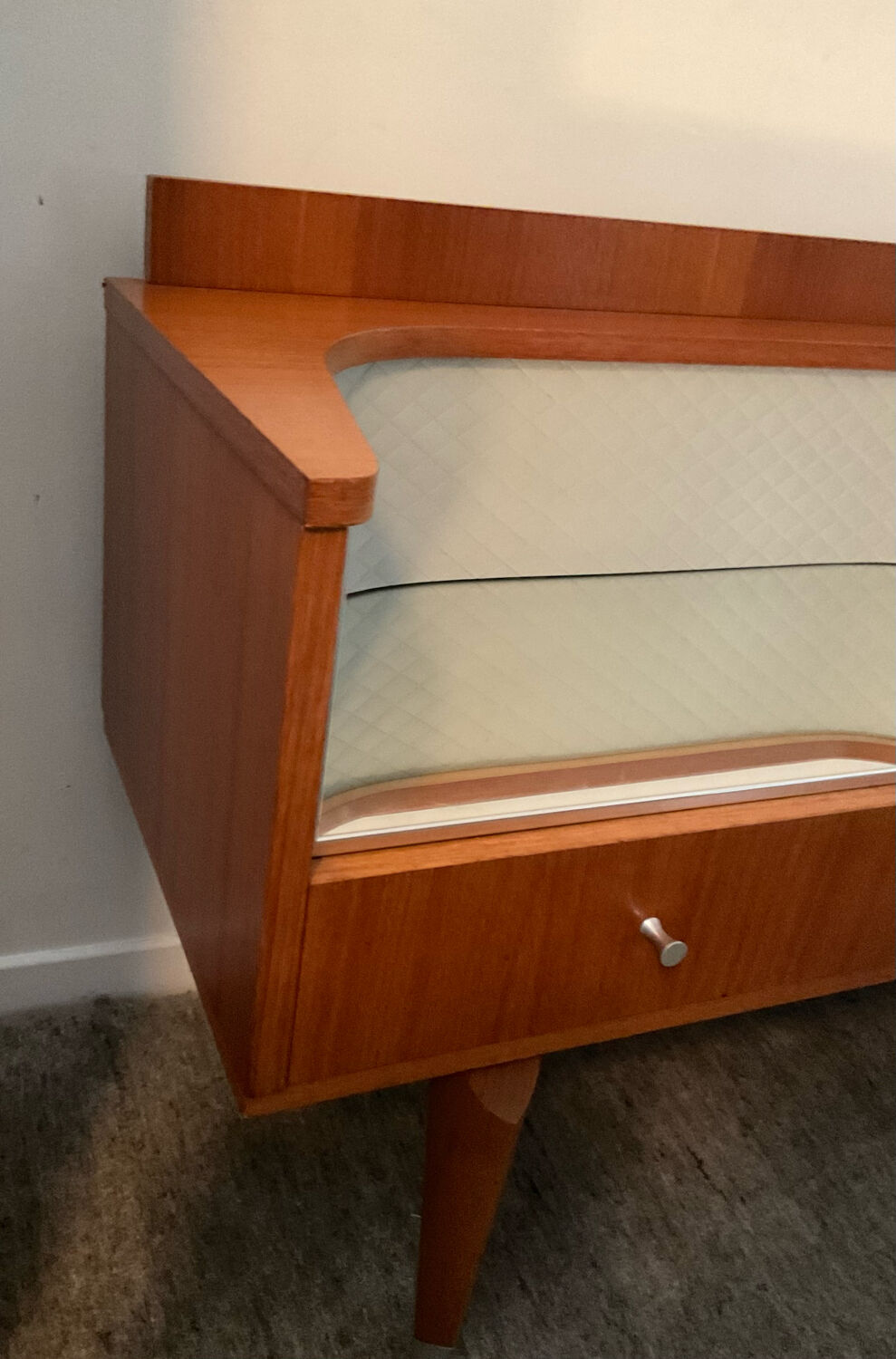 Enfilade Scandinavian tv cabinet of the 60s in teak