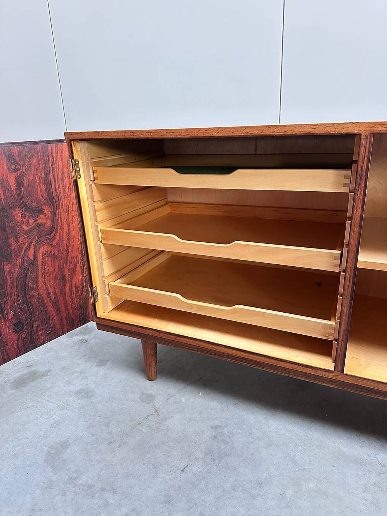 Buffet en palissandre, Carlo Jensen, Hundevad & Co, années 1960, Danemark