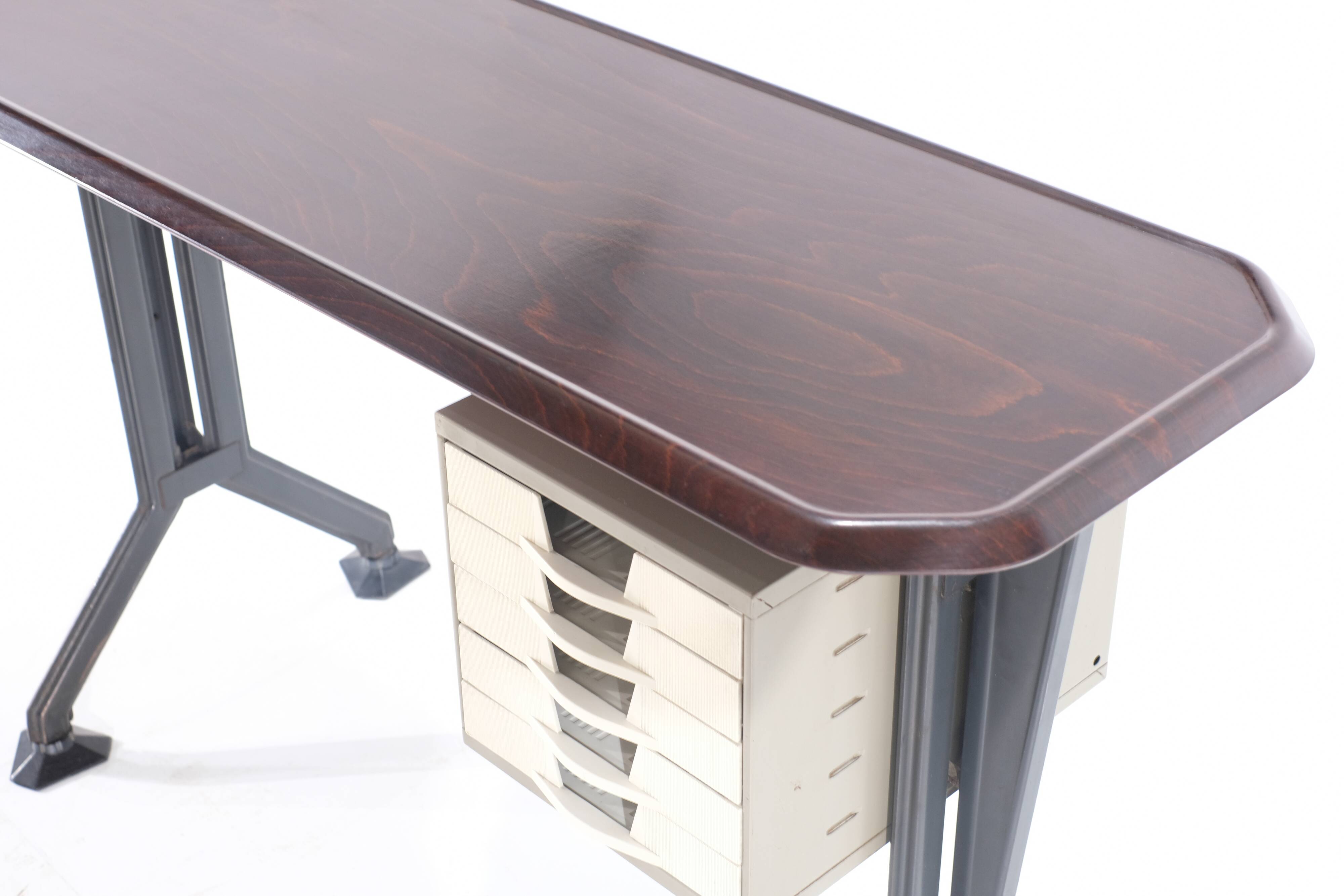 Small Arco desk by BBPR for Olivetti Synthesis - 1960s