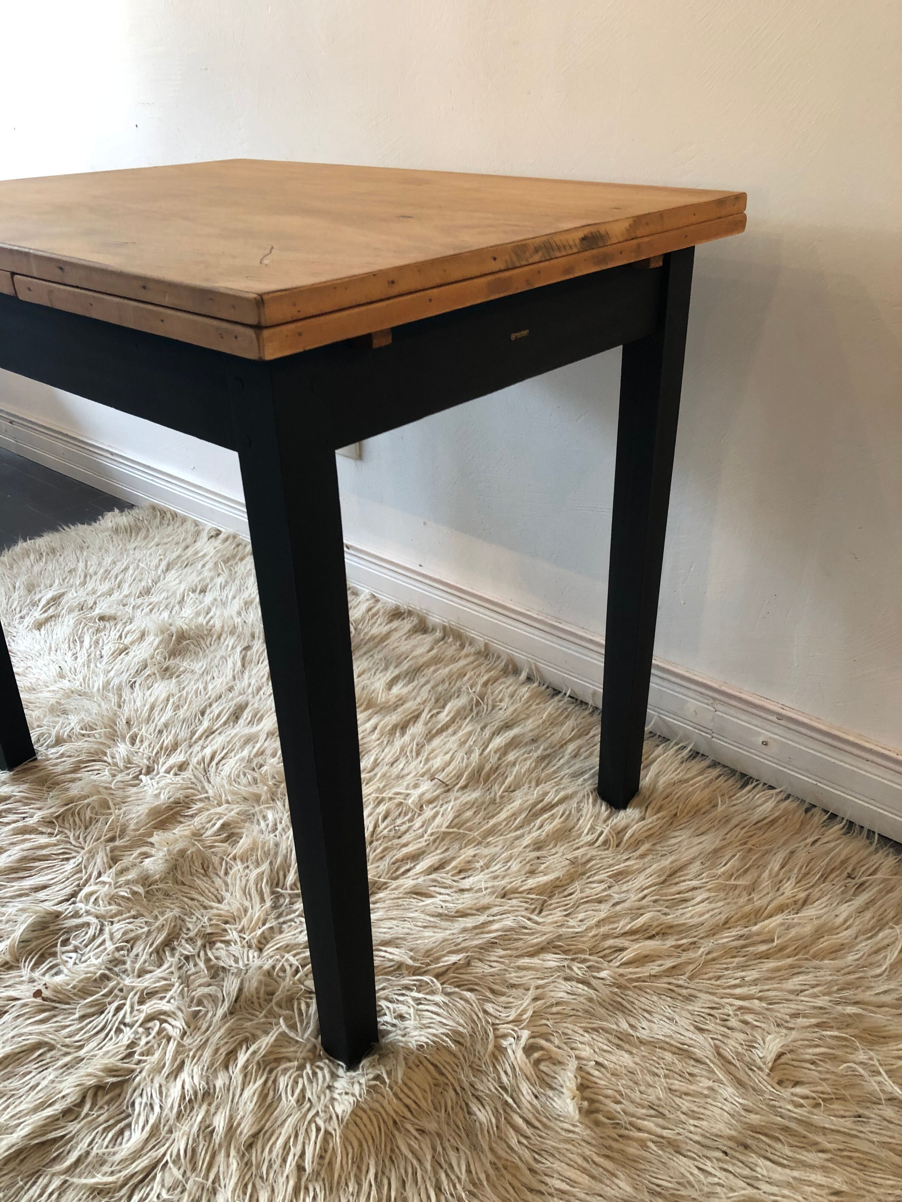 Vintage table with extensions