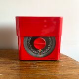 Terraillon red kitchen scale