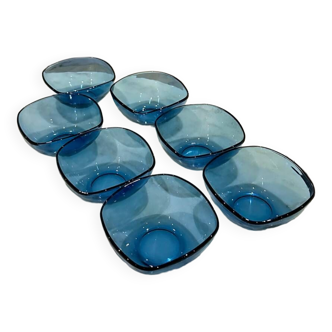 Lot de 7 bols en verre bleu vintage