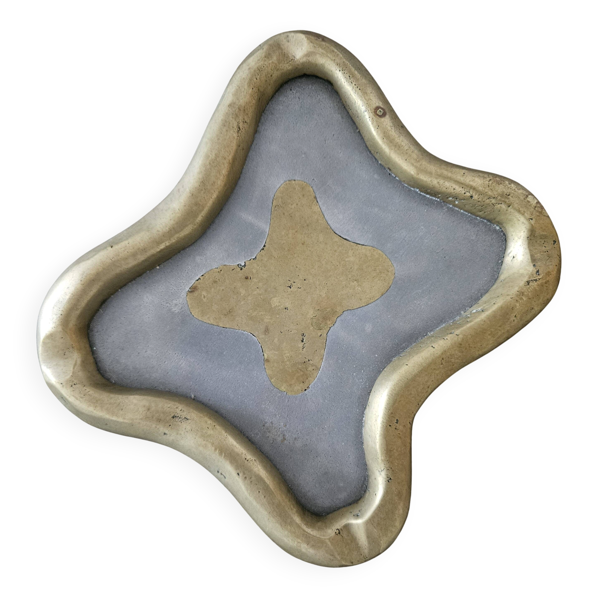 Ash tray - brutalist