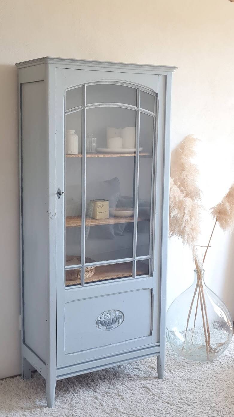 Parisian Art Deco glass cabinet