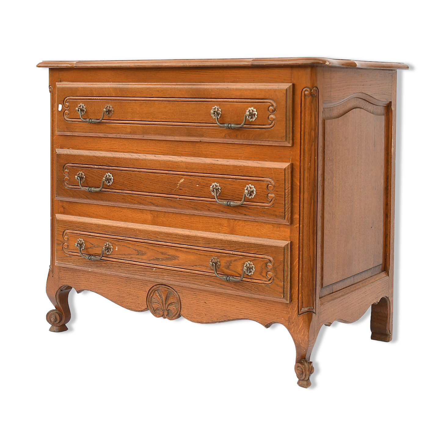 Oak chest of drawers