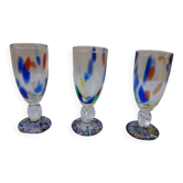 3 verres à pied