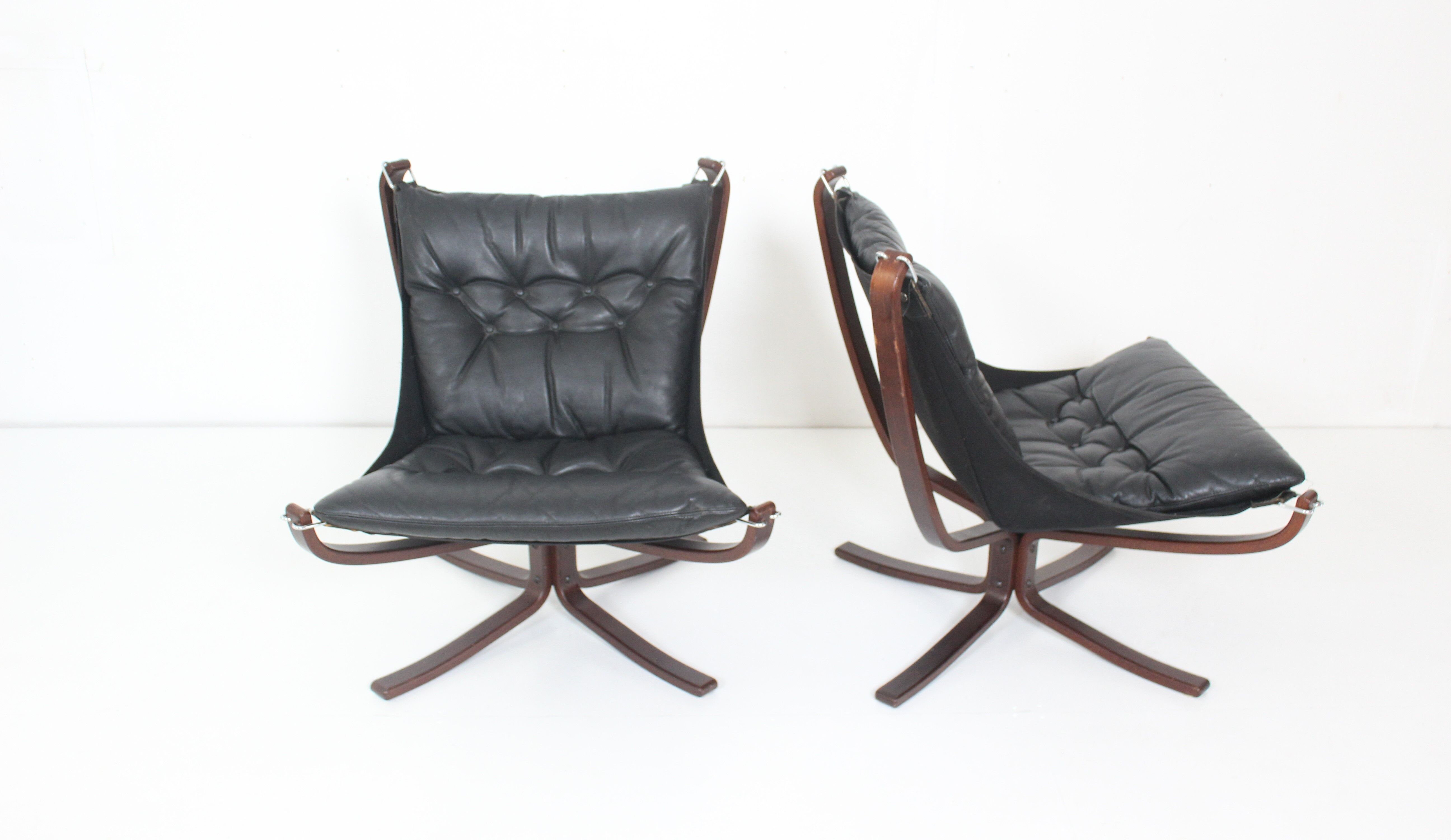 Pair of vintage falcon armchairs by sigurd scandinavian ressel 1970