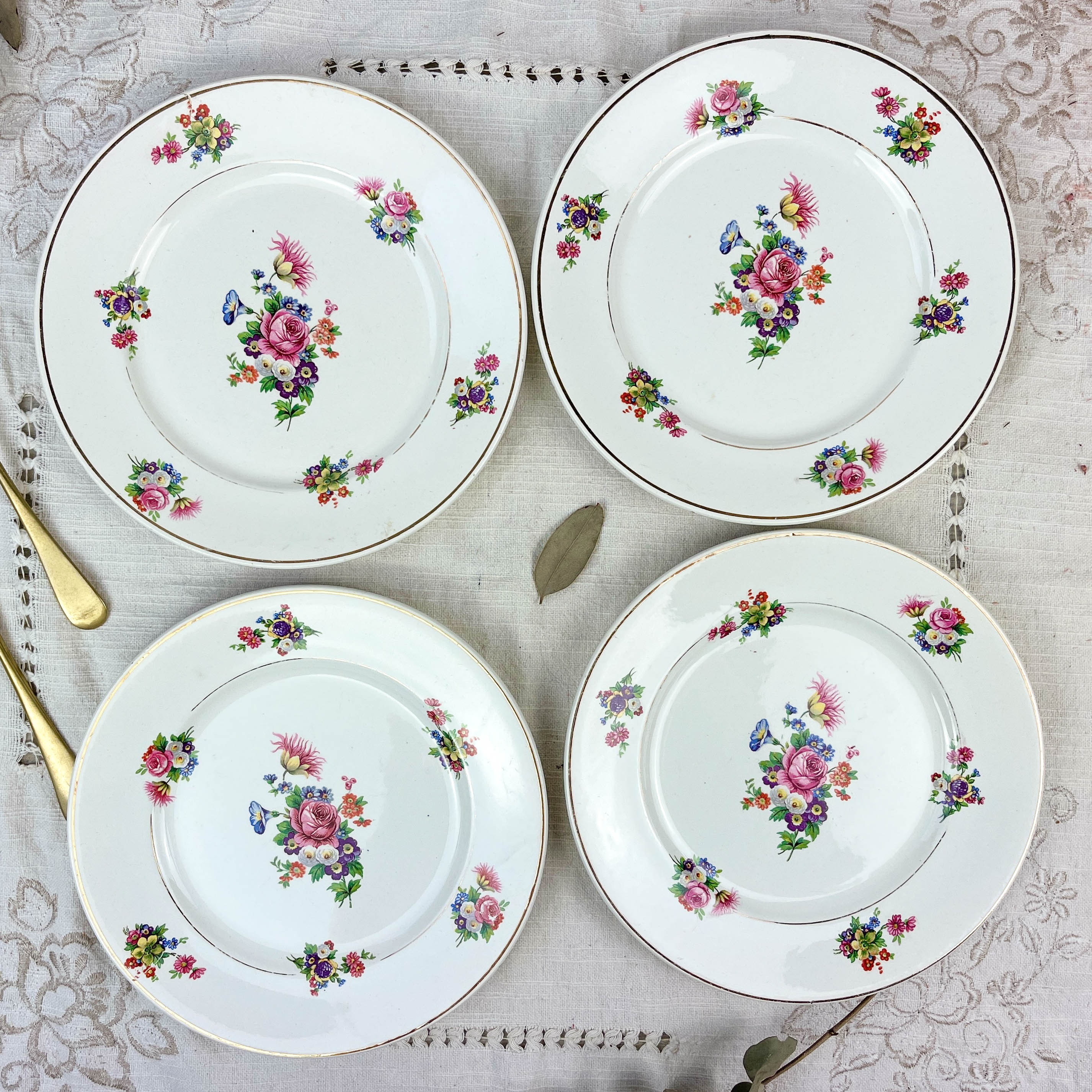 4 small plates iron earth salins model "anny" floral pattern