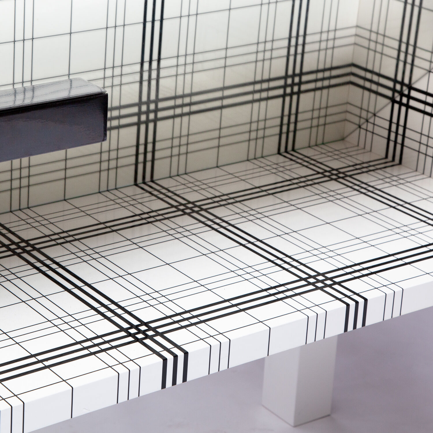 Commode Vanishing Front Design  - Edition galerie Kreo 2007