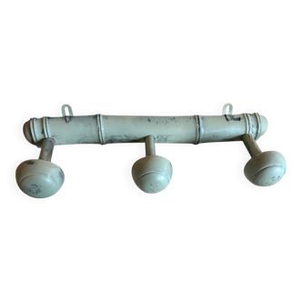 Patère ancienne cerusée verte céladon