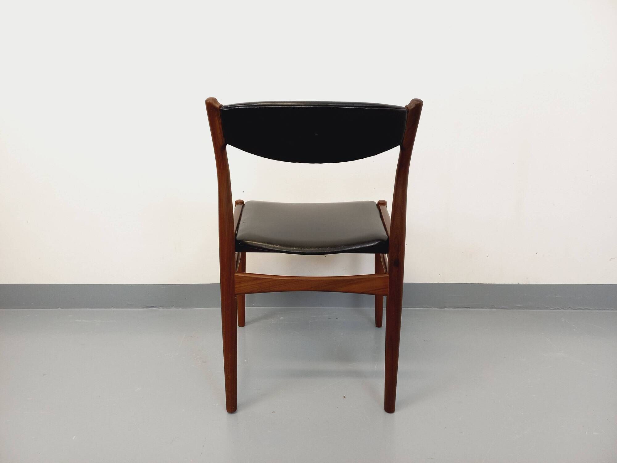 Vintage Scandinavian teak and leatherette chair from the 50s and 60s