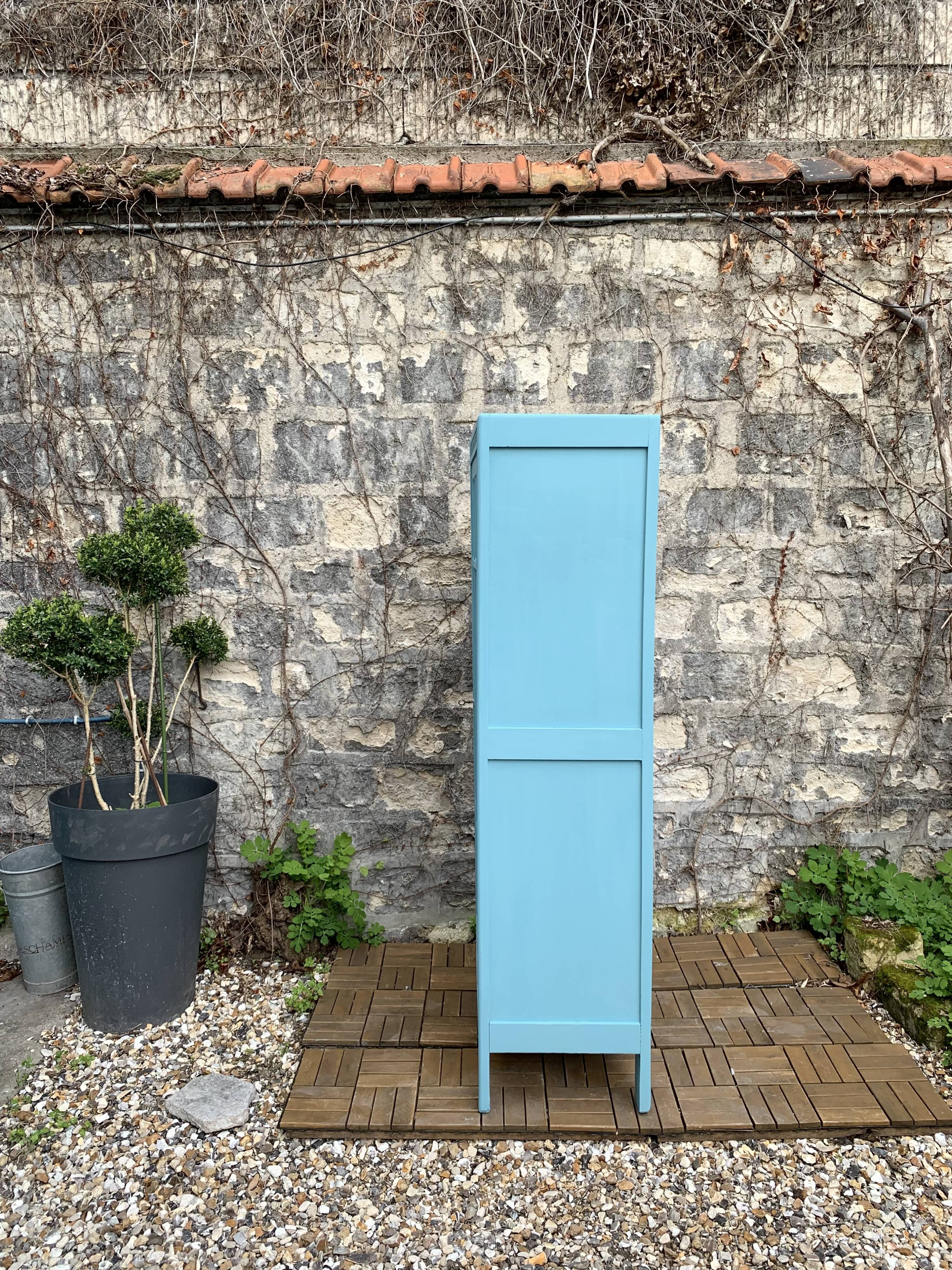 Armoire bonnetière parisienne turquoise 1940