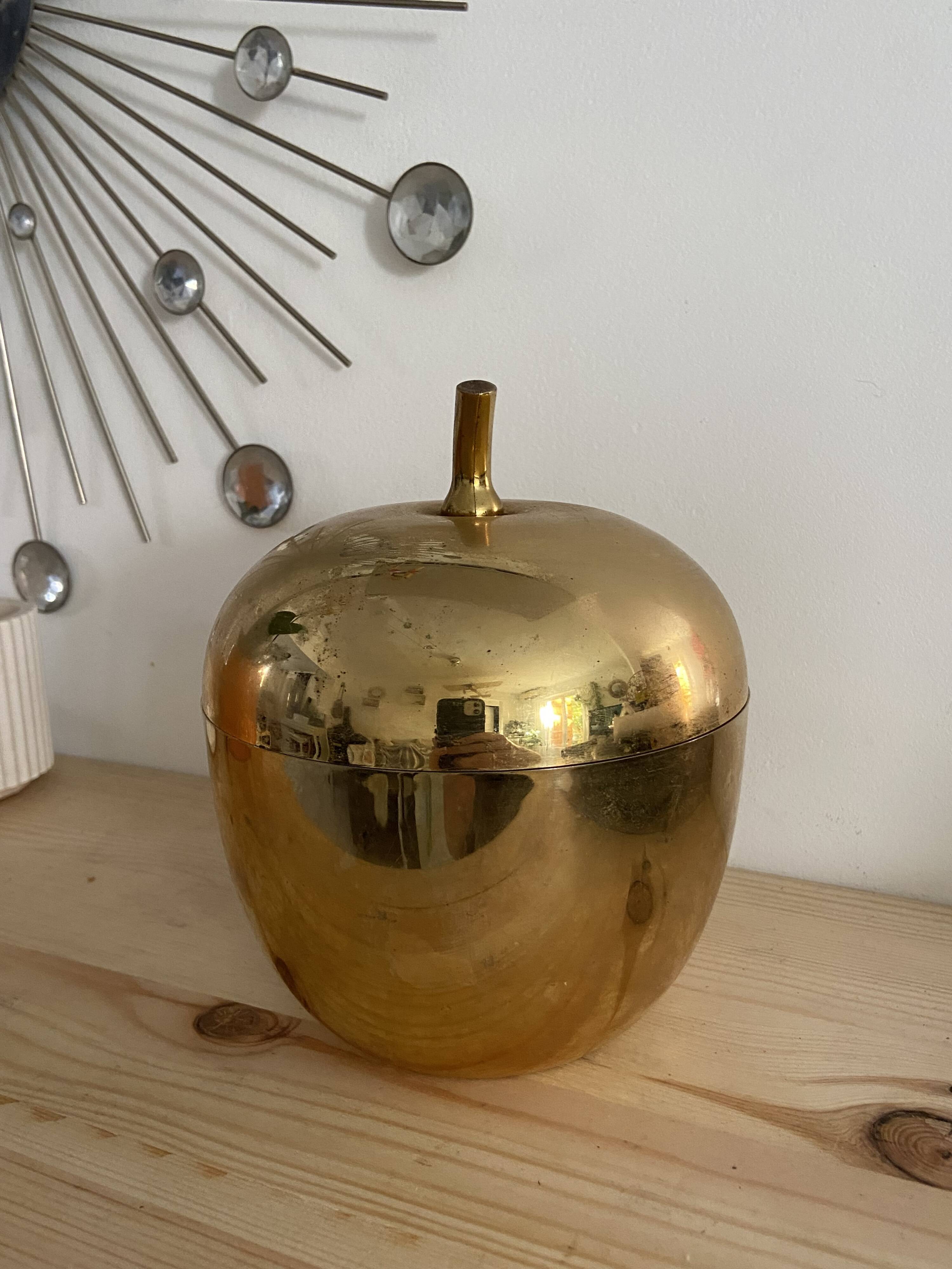 Vintage golden ice cube apple 70