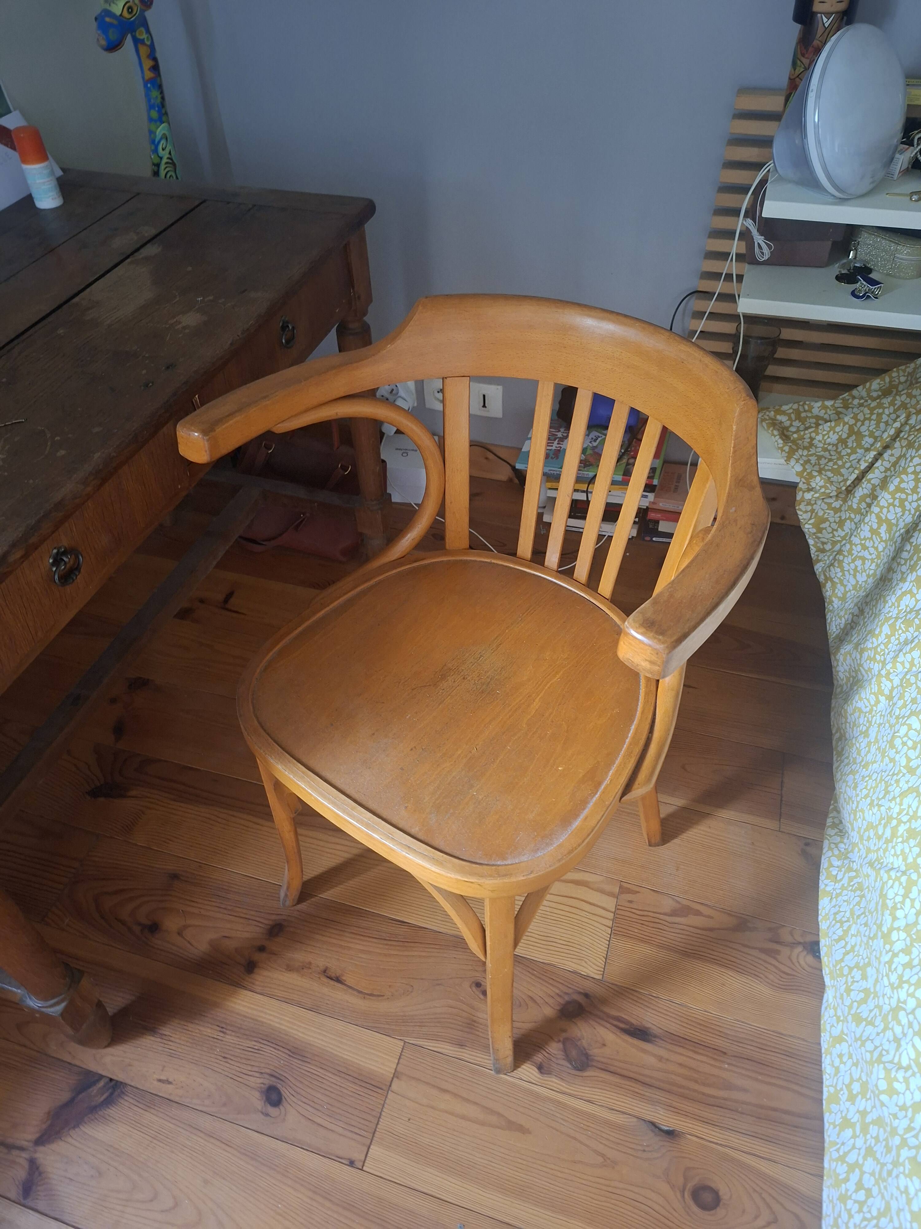 Baumann office chair number 21 from the 1950s.