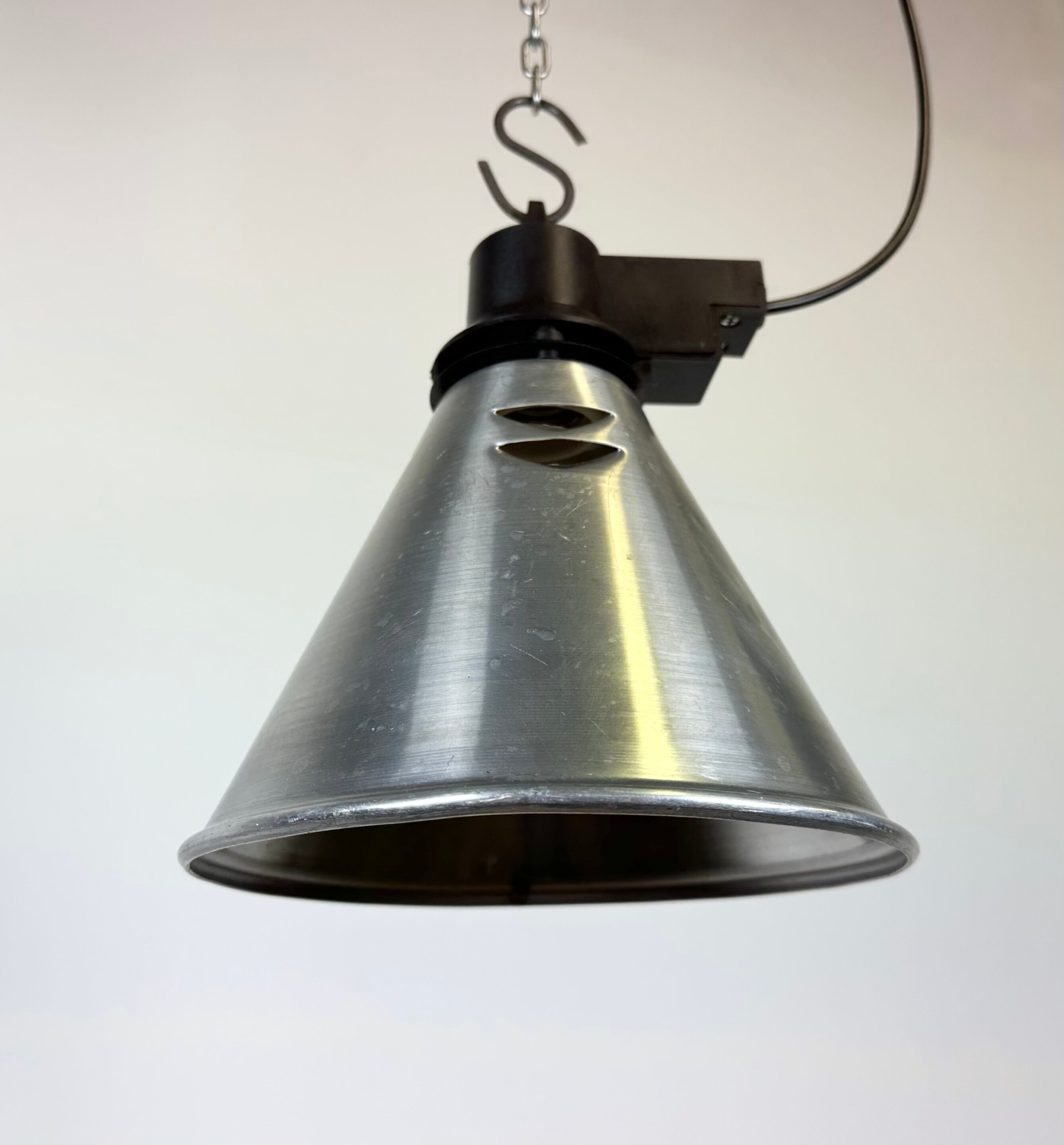 Small Industrial French Aluminium Pendant Lamp, 1960s