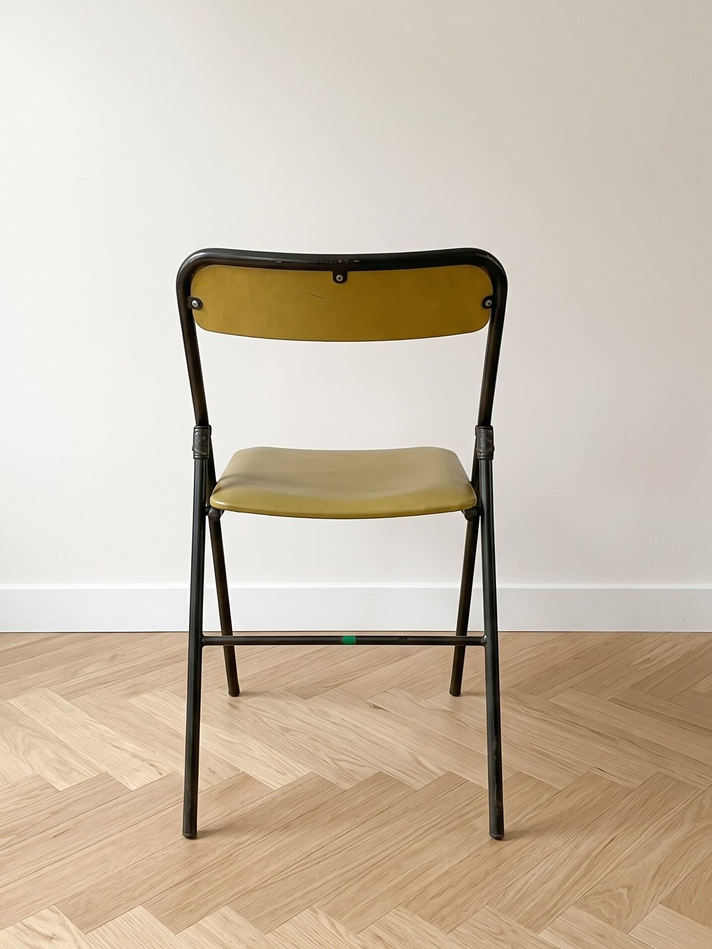 Set of 6 vintage Souvignet folding chairs from the 1960s.