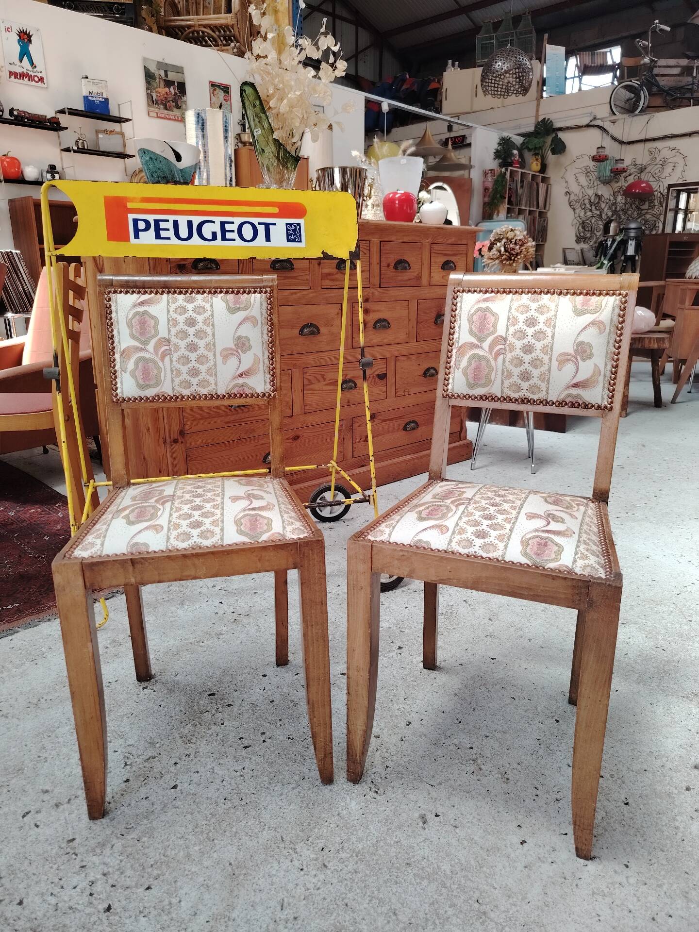 Pair of vintage solid wood chairs with upholstery – 1960