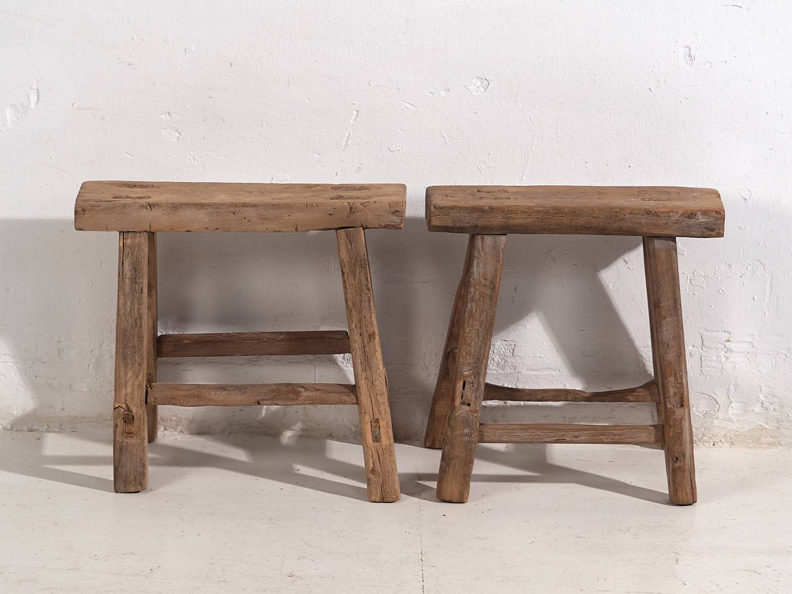 Pair of antique stools (circa 1900). Set of 2 pieces
