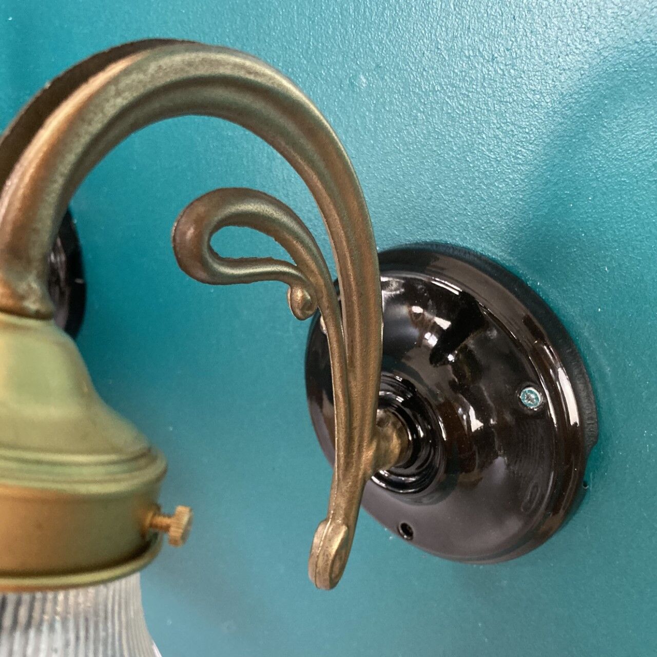 Pair brass wall lamps and holophane glass tulips porcelain rosette