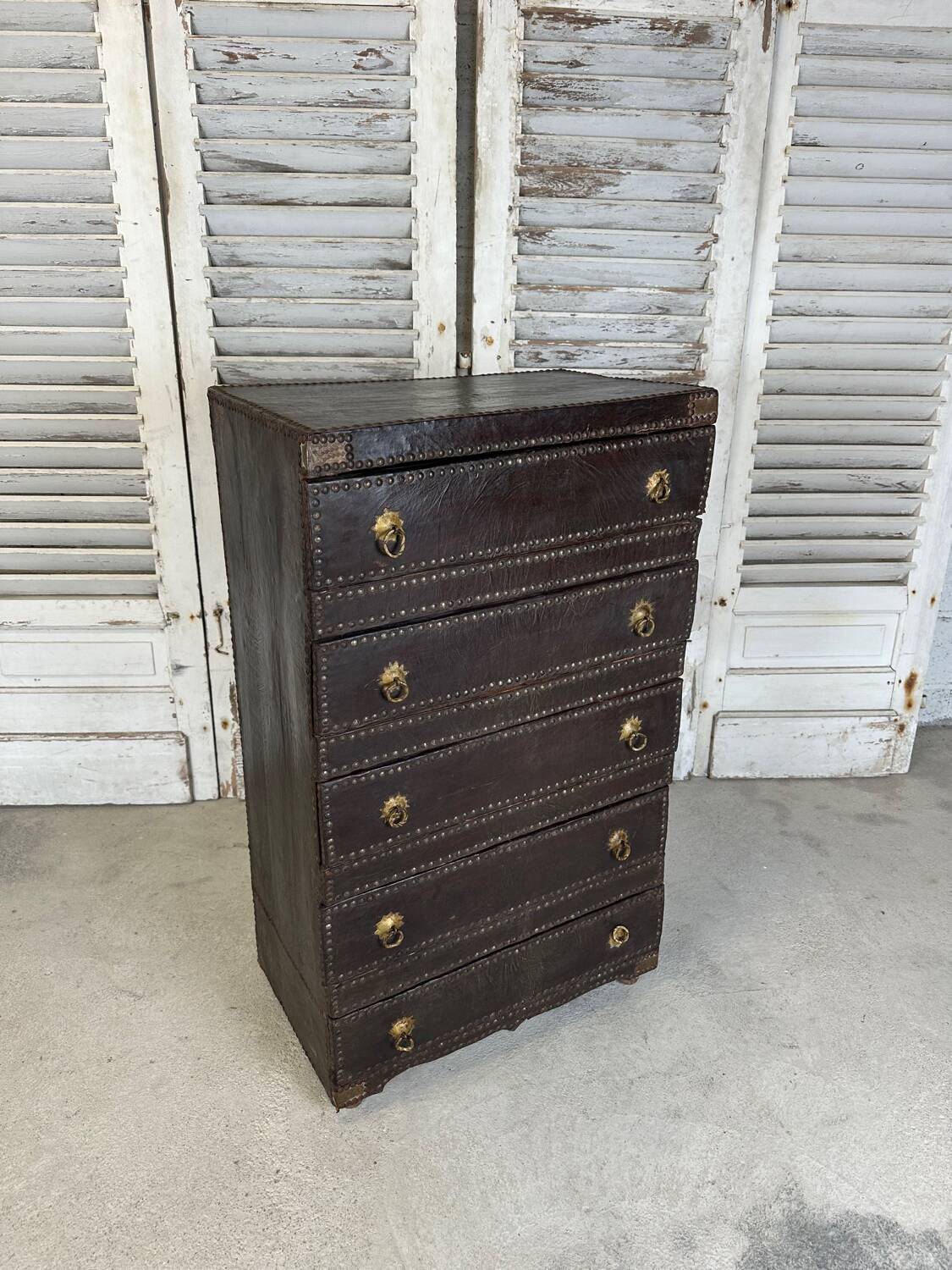 Commode semainier vintage en cuir