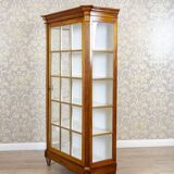 Mid-20th Century Single-Leaf Beech Display Cabinet, 1940s