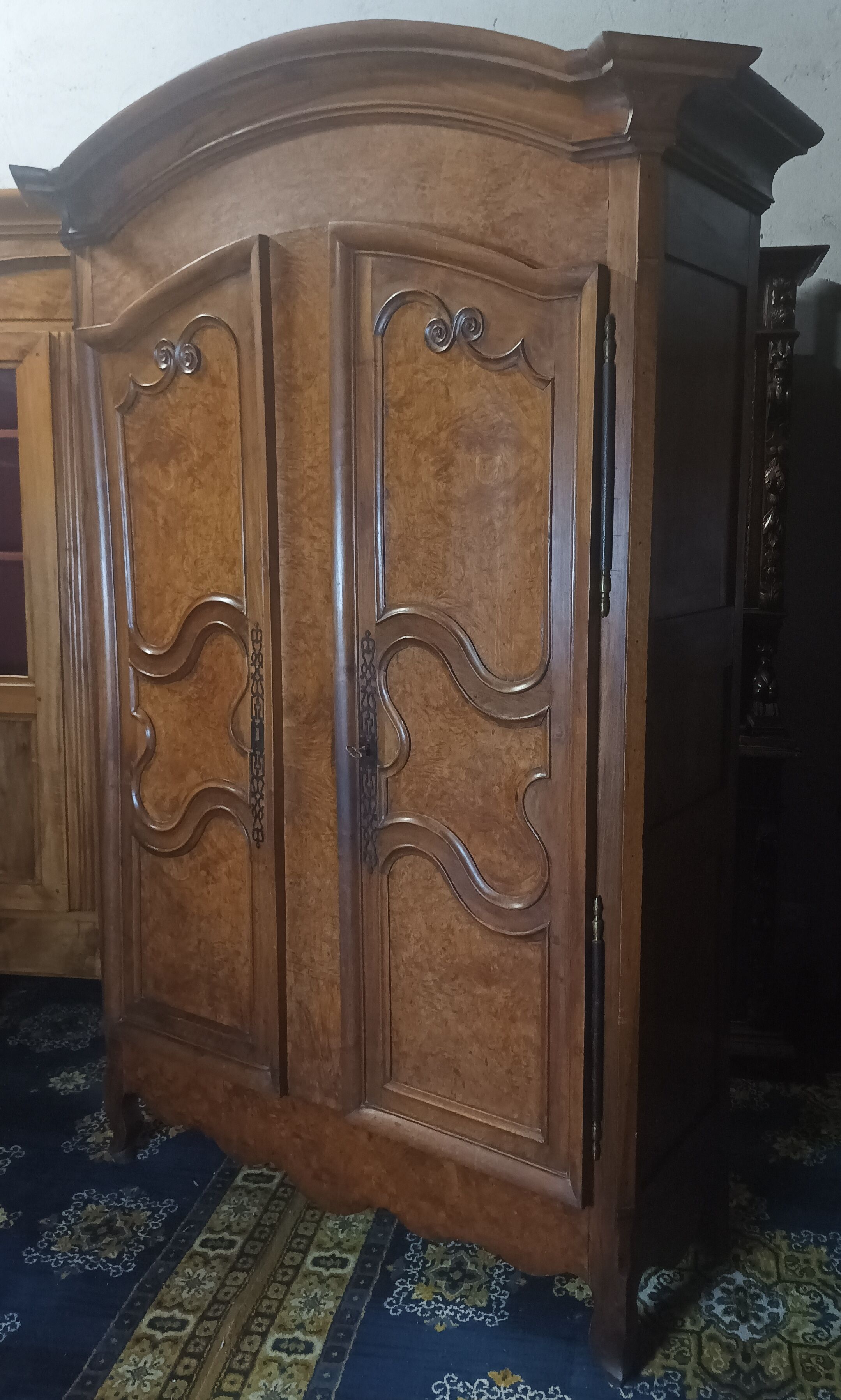 Transition wardrobe in 18th century walnut