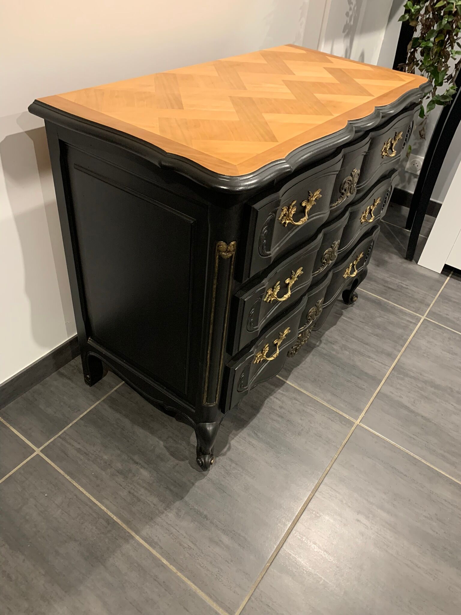 Vintage Louis XV style chest of drawers restyled