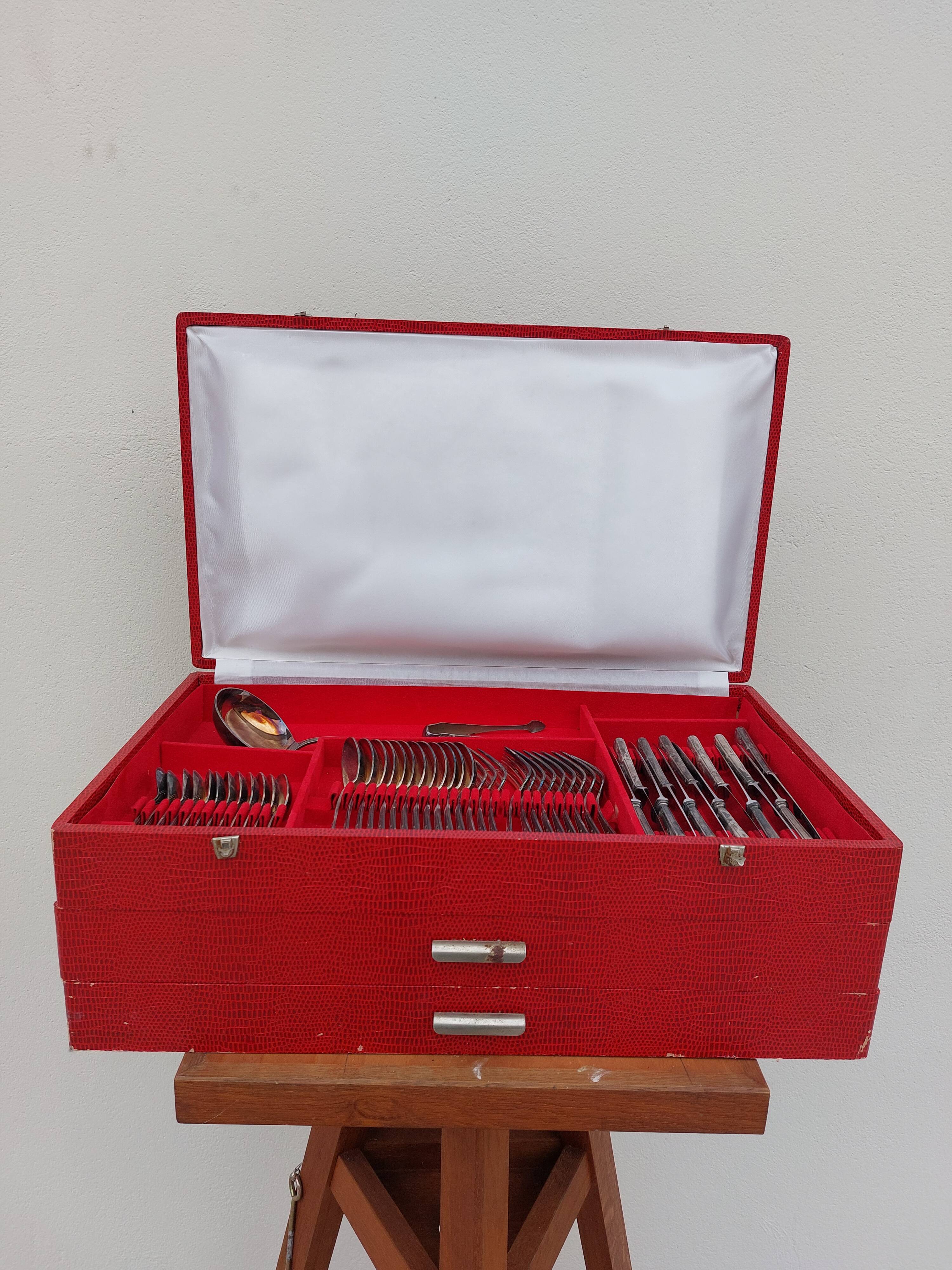 Housewife 130 pieces in silver metal goldsmith Platil