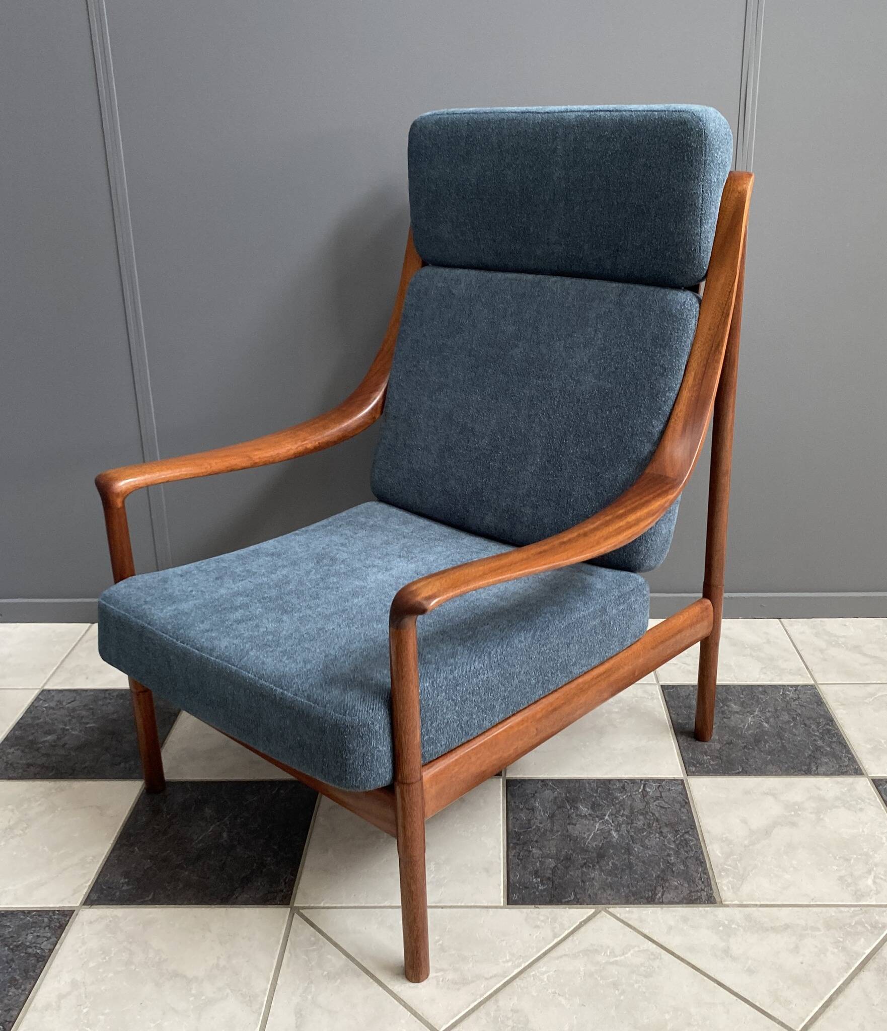 Highback easy chair by Wilhelm Knoll 1960s