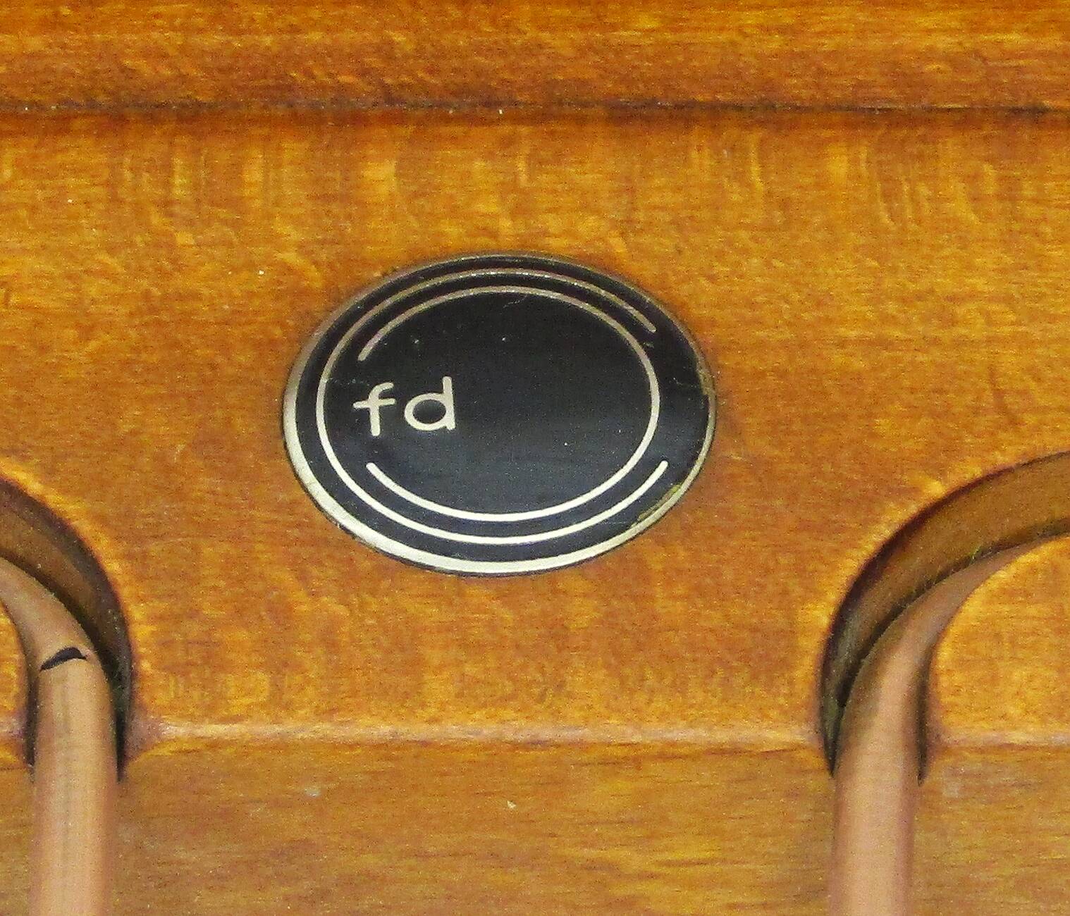 Two "118" Lounge Chairs by Grete Jalk