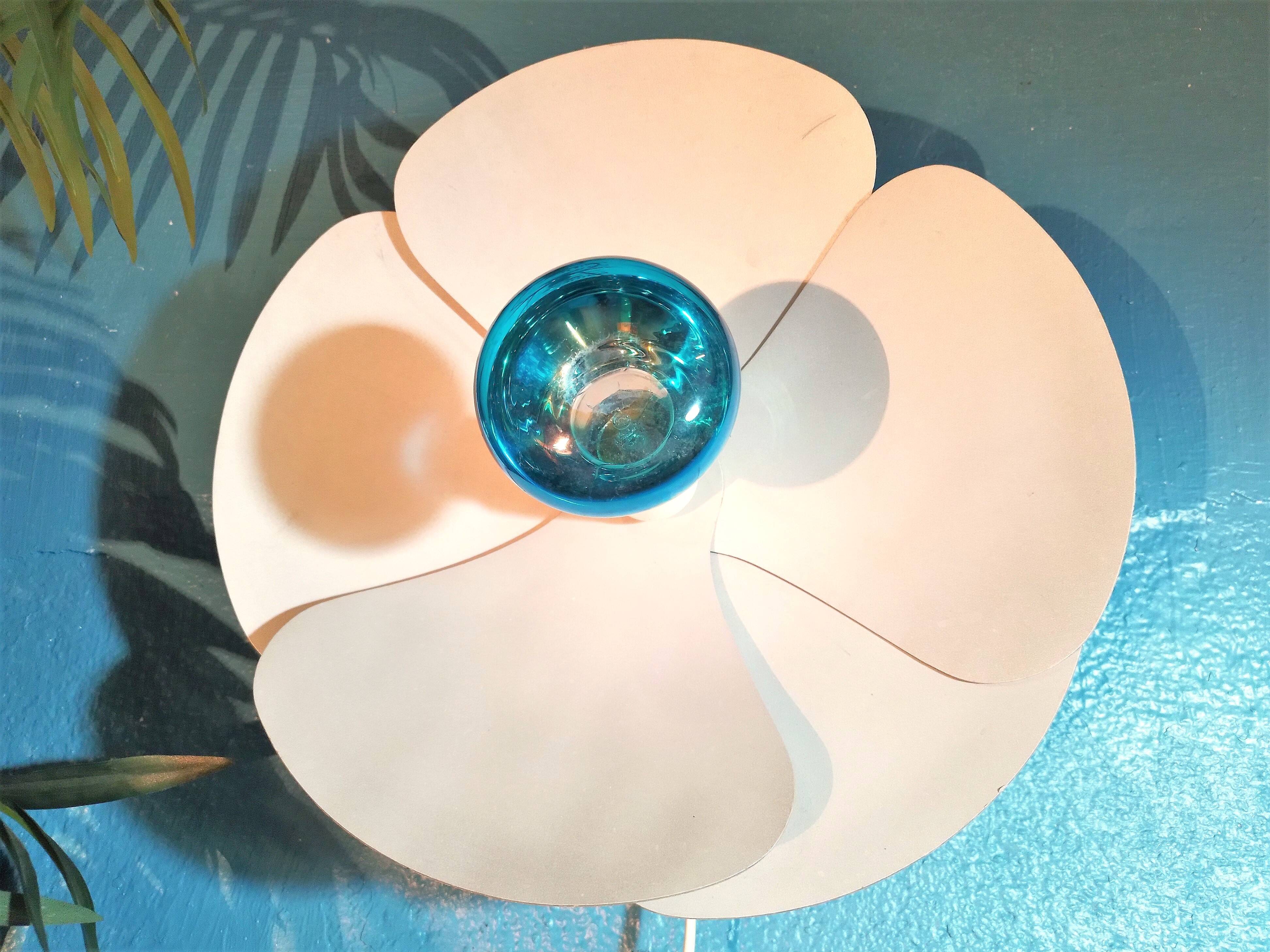 "Flower" wall light Mourgue 1960s