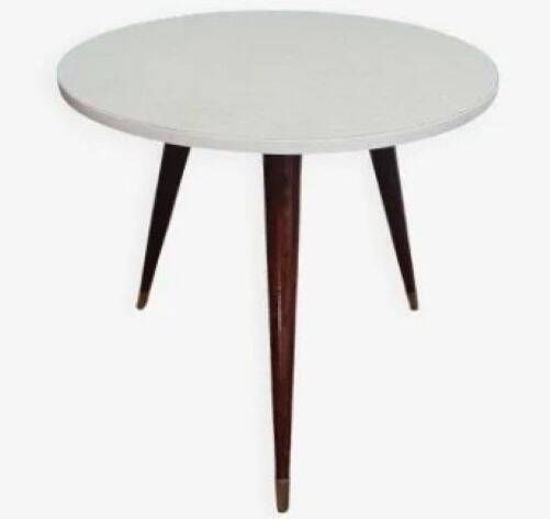 Vintage tripod side table in wood and formica.
