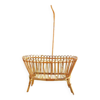 Rattan cradle