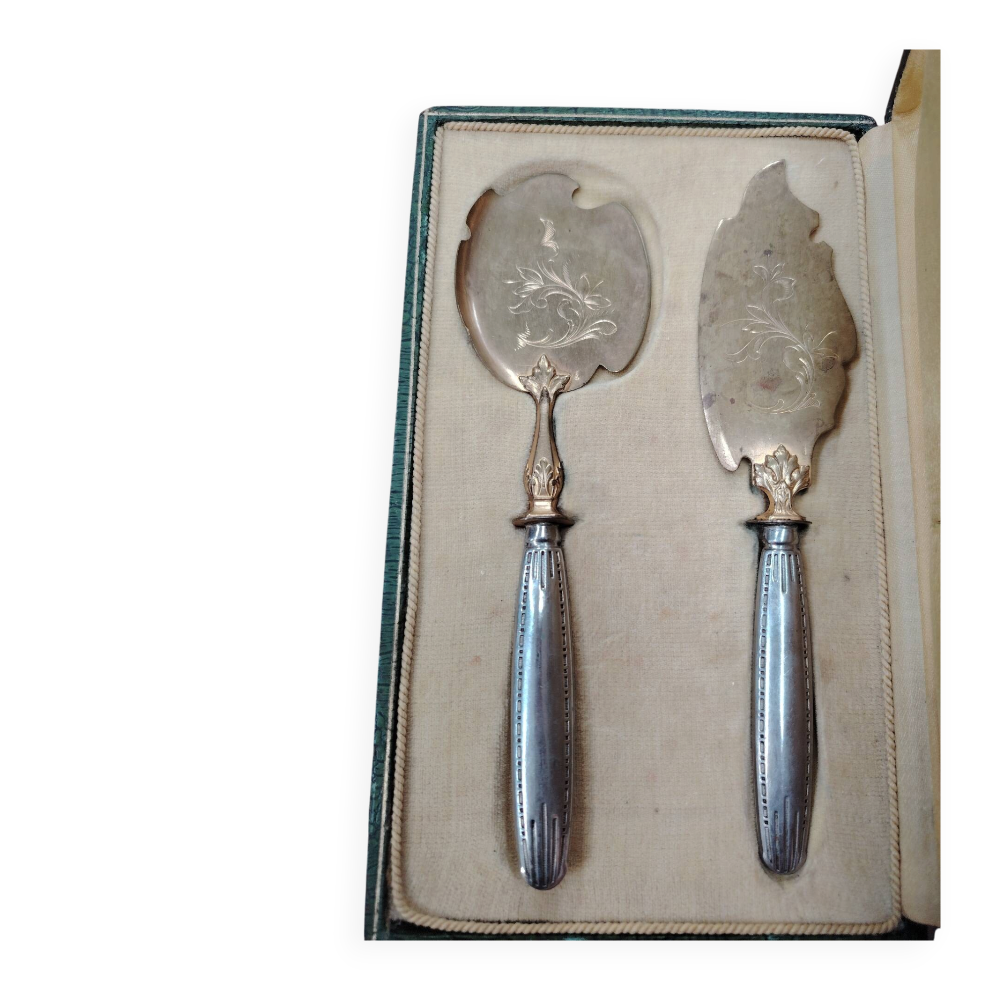 Antique fish service 2 pieces in box – Belle Époque silverware