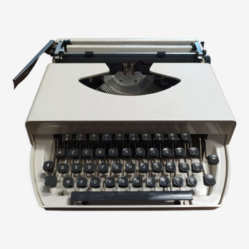 Machine à écrire Antares modèle Engadine S ruban neuf
