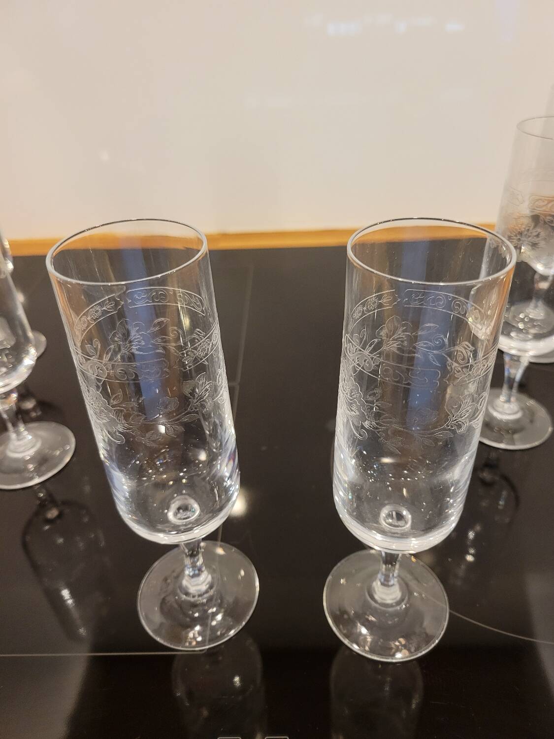6 engraved crystal champagne flutes (floral) 1920
