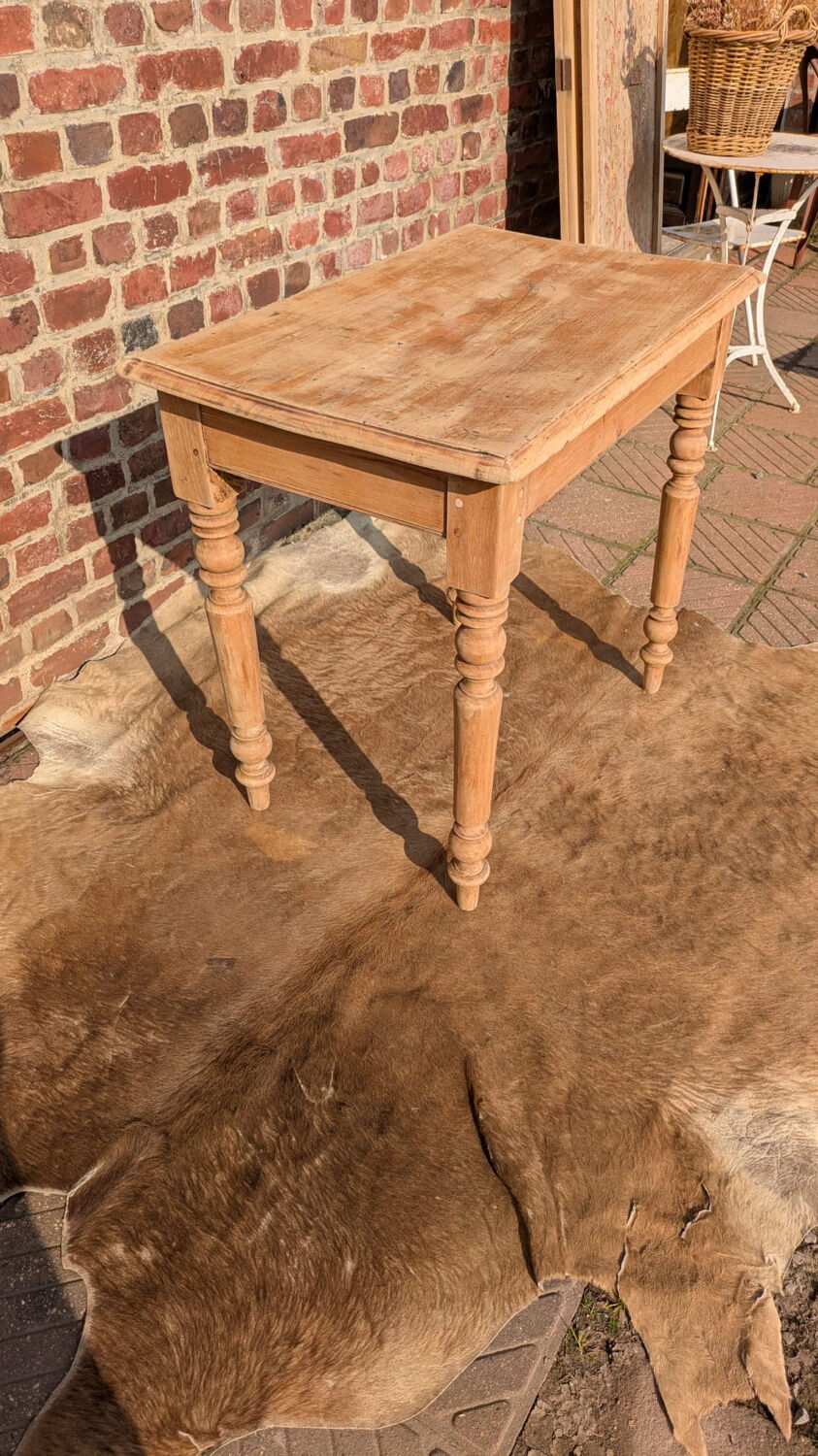 Bistro table