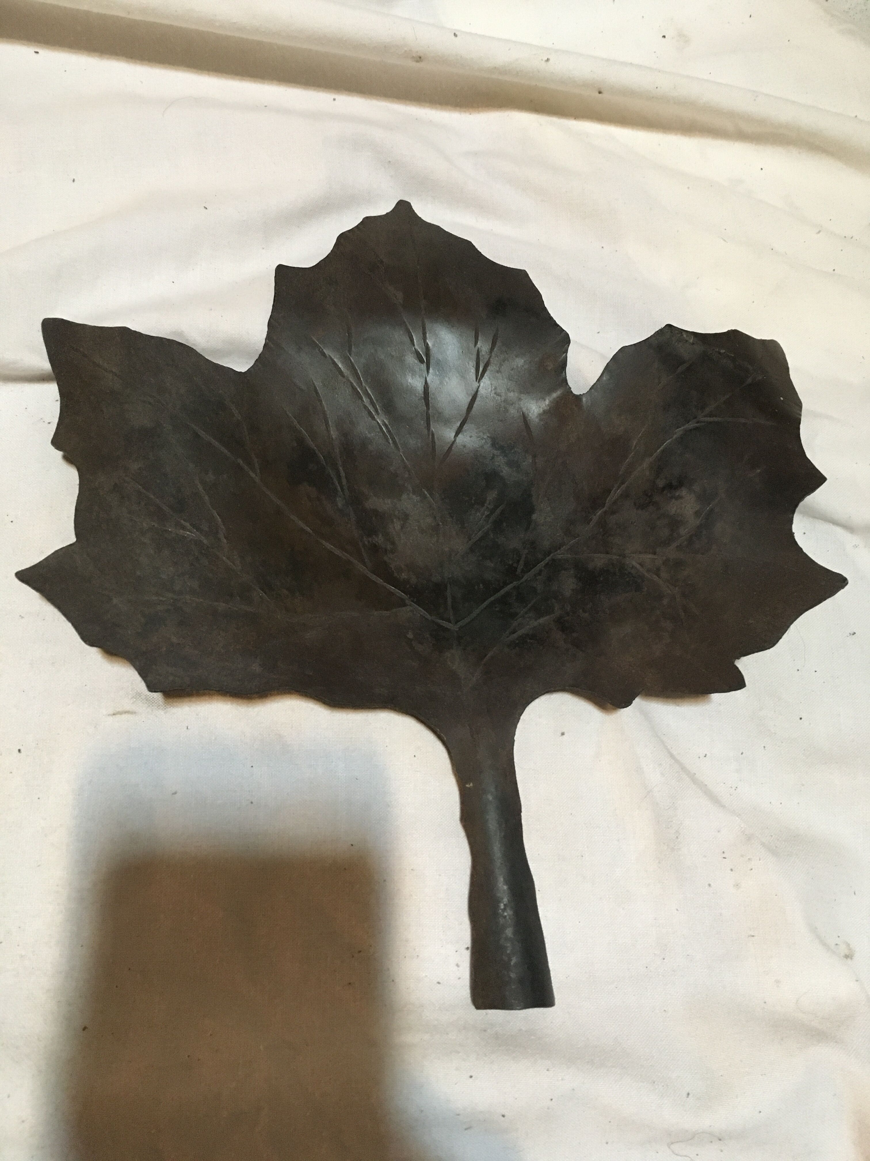 Empty metal maple leaf pocket